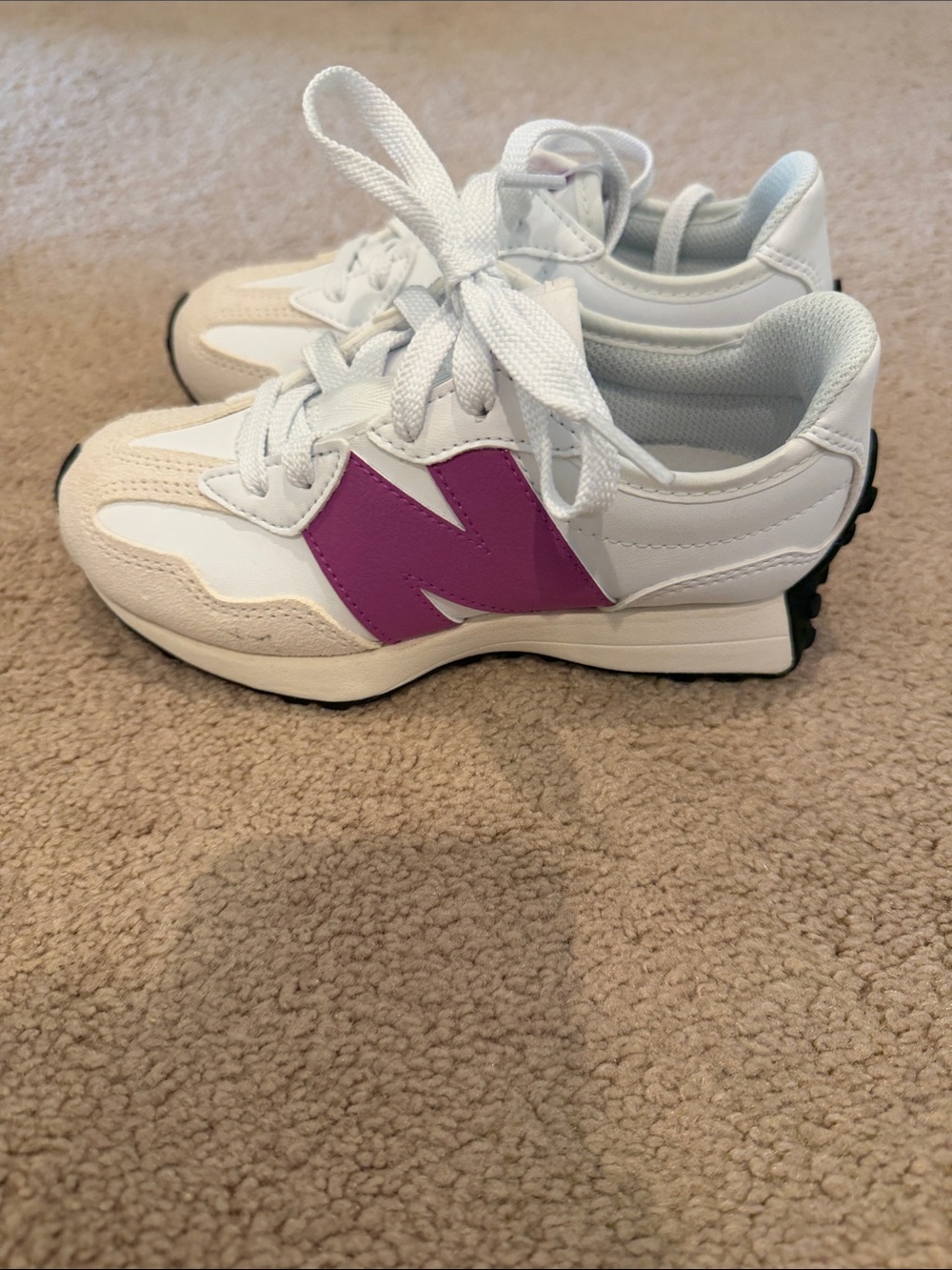 New Balance Kids White and Purple Sneakers - Picture 4 of 7